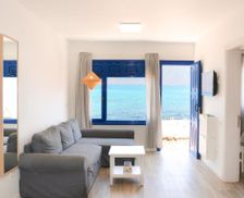 Spain Lanzarote Caleta de Sebo vacation rental compare prices direct by owner 14607748