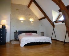 France Pays de la Loire Baugé-en-Anjou vacation rental compare prices direct by owner 12989984