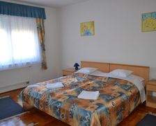 Hungary Gyor-Moson-Sopron Gönyů vacation rental compare prices direct by owner 13012625