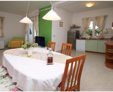 Croatia Sibenik-Knin County Primošten vacation rental compare prices direct by owner 17967766