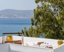 Greece Milos Adamantas vacation rental compare prices direct by owner 18599937