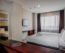 Indonesia East Java Surabaya vacation rental compare prices direct by owner 14508993