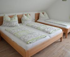 Austria Burgenland Strebersdorf vacation rental compare prices direct by owner 18815484