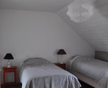 France Brittany Ploërmel vacation rental compare prices direct by owner 18257735