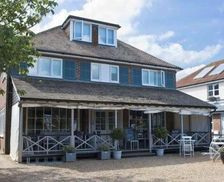 United Kingdom West Sussex West Wittering vacation rental compare prices direct by owner 14049540