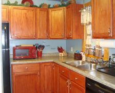 United States Michigan Ironwood vacation rental compare prices direct by owner 29947045