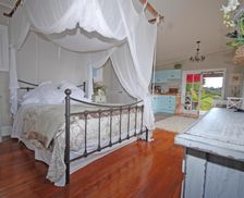 New Zealand Auckland Region Waimauku vacation rental compare prices direct by owner 18244061