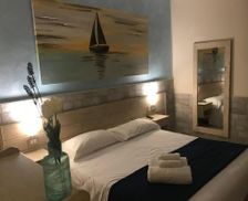 Italy Lazio Fiumicino vacation rental compare prices direct by owner 29860052