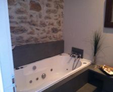 France Languedoc-Roussillon Fraissé-des-Corbières vacation rental compare prices direct by owner 14259208