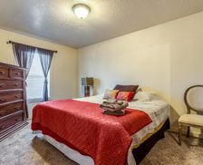 United States Idaho Meridian vacation rental compare prices direct by owner 11442046