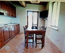 Italy Tuscany Usigliano vacation rental compare prices direct by owner 14019102