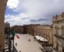 Italy Sicily Syracuse vacation rental compare prices direct by owner 10659645