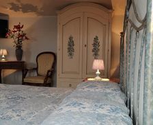Italy Lombardy San Martino Siccomario vacation rental compare prices direct by owner 16084005
