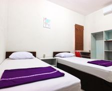 Indonesia East Java Surabaya vacation rental compare prices direct by owner 14920285