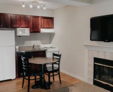 United States Illinois Bloomington vacation rental compare prices direct by owner 12692565