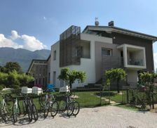 Italy Lombardy Costa Volpino vacation rental compare prices direct by owner 26889128