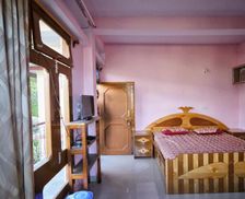 India Himachal Pradesh Sarāhan vacation rental compare prices direct by owner 14047885