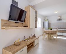 Croatia Lošinj Island Cunski vacation rental compare prices direct by owner 13451193