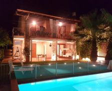 Italy Lombardy Polpenazze del Garda vacation rental compare prices direct by owner 6530812