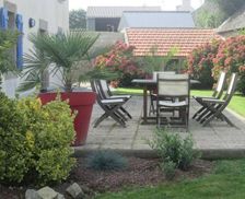 France Brittany Kersaint-Plabennec vacation rental compare prices direct by owner 24832604
