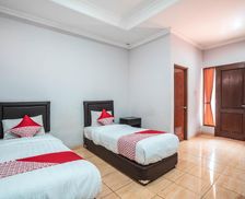 Indonesia West Java Bekasi vacation rental compare prices direct by owner 14720160