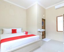 Indonesia Central Java Solo vacation rental compare prices direct by owner 26641353