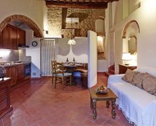 Italy Tuscany Volterra vacation rental compare prices direct by owner 6280841