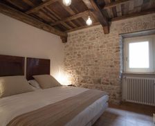 Italy Lazio Sermoneta vacation rental compare prices direct by owner 18522917