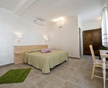 Italy Piedmont Venaria Reale vacation rental compare prices direct by owner 13756708