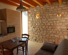 Italy Veneto SantʼAmbrogio di Valpolicella vacation rental compare prices direct by owner 14835123