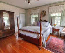 United States Rhode Island Bristol vacation rental compare prices direct by owner 18719390