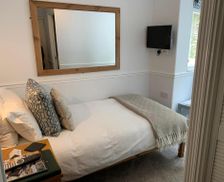 United Kingdom Cornwall Polperro vacation rental compare prices direct by owner 12199954