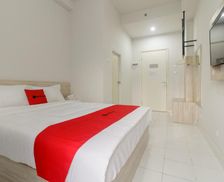 Indonesia West Java Bogor vacation rental compare prices direct by owner 26680752