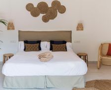 Spain Majorca Maria de la Salut vacation rental compare prices direct by owner 19451964