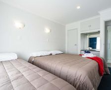 New Zealand Waikato Pukekohe East vacation rental compare prices direct by owner 17891701