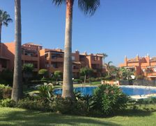 Spain Andalucía Estepona vacation rental compare prices direct by owner 6528061