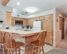 United States California Mammoth Lakes vacation rental compare prices direct by owner 20340763