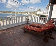 Croatia Split-Dalmatia County Vinišće vacation rental compare prices direct by owner 15836856