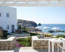 Greece Milos Pollonia vacation rental compare prices direct by owner 14542626