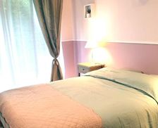 France Centre Crotelles vacation rental compare prices direct by owner 26390041