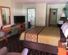 United States California Yreka vacation rental compare prices direct by owner 11911877
