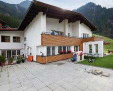 Austria Tyrol Längenfeld vacation rental compare prices direct by owner 5622617