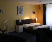 France Auvergne Saint-Bonnet-Tronçais vacation rental compare prices direct by owner 14277902