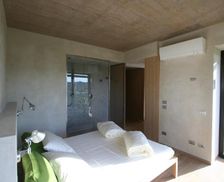 Italy Piedmont Montelupo Albese vacation rental compare prices direct by owner 18532917