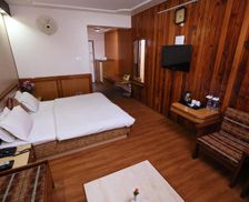 India Uttarakhand Mussoorie vacation rental compare prices direct by owner 14765939