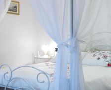 Italy Lombardy San Fermo della Battaglia vacation rental compare prices direct by owner 14320842