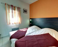 France Auvergne Ardes-sur-Couze vacation rental compare prices direct by owner 18939162