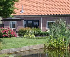 Netherlands Zuid-Holland Noorden vacation rental compare prices direct by owner 18105008