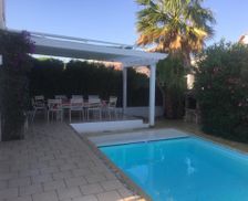 France Languedoc-Roussillon Saint-Cyprien-Plage vacation rental compare prices direct by owner 14128405