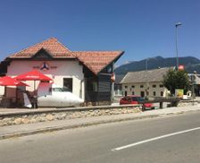 Slovenia Gorenjska Zgornji Brnik vacation rental compare prices direct by owner 13980044